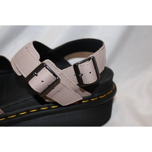 DR MARTENS WOMEN'S VOSS QUAD PLATFRORM LEATHER SANDALS SZ 10 NWOB - Picture 3 of 6